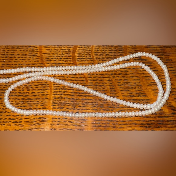 Wasabi Freshwater Pearl Necklace, 30 inches long - Picture 2 of 10